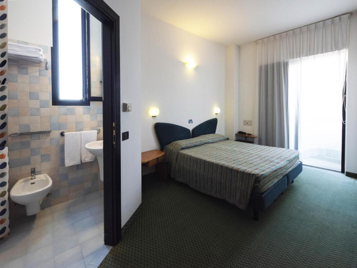 Hotel Ali D'Oro Rimini Luaran gambar
