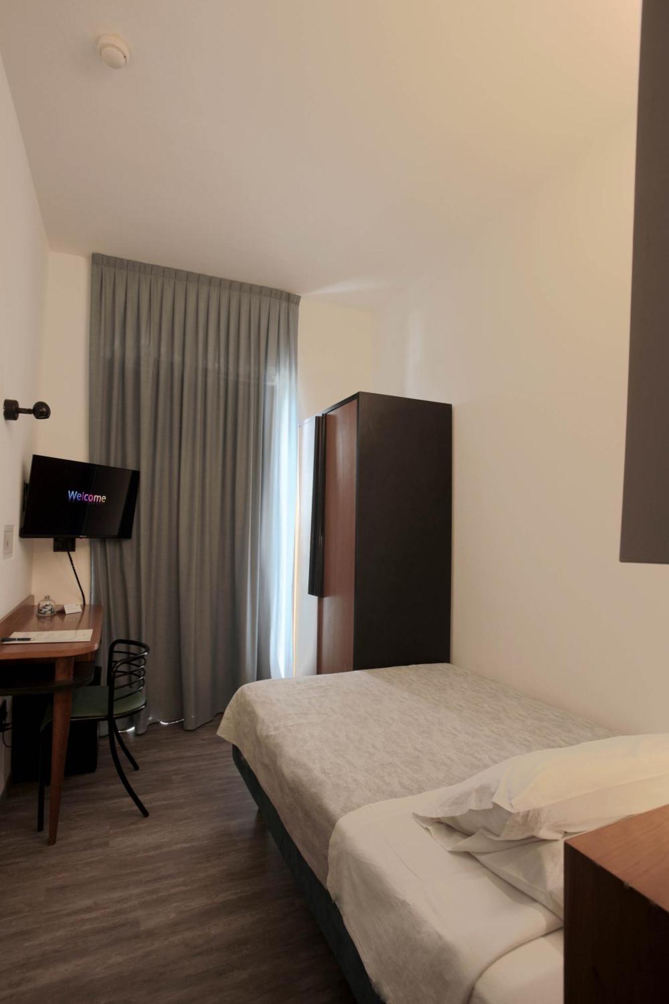 Hotel Ali D'Oro Rimini Bilik gambar